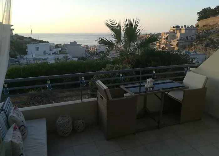 Sea View Cozy Near Center Of Town&free Parking Appartamento