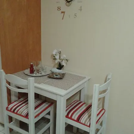 Sea View Cozy Near Center Of Town * Rethymno (Crete)